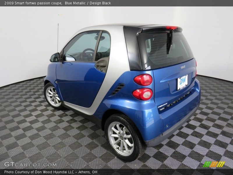 Blue Metallic / Design Black 2009 Smart fortwo passion coupe