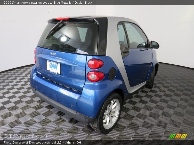 Blue Metallic / Design Black 2009 Smart fortwo passion coupe