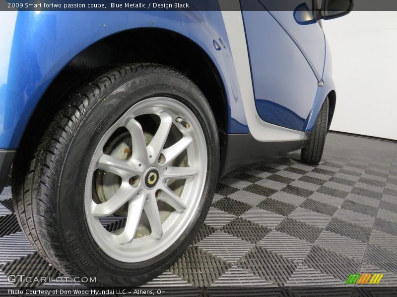 Blue Metallic / Design Black 2009 Smart fortwo passion coupe