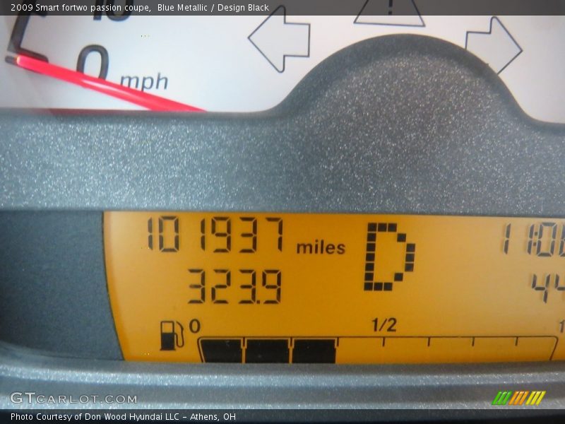 Blue Metallic / Design Black 2009 Smart fortwo passion coupe