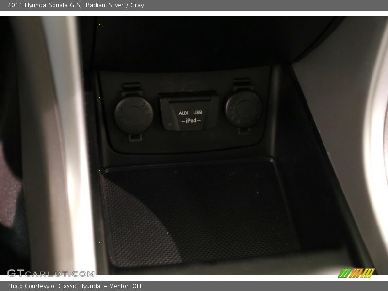 Radiant Silver / Gray 2011 Hyundai Sonata GLS