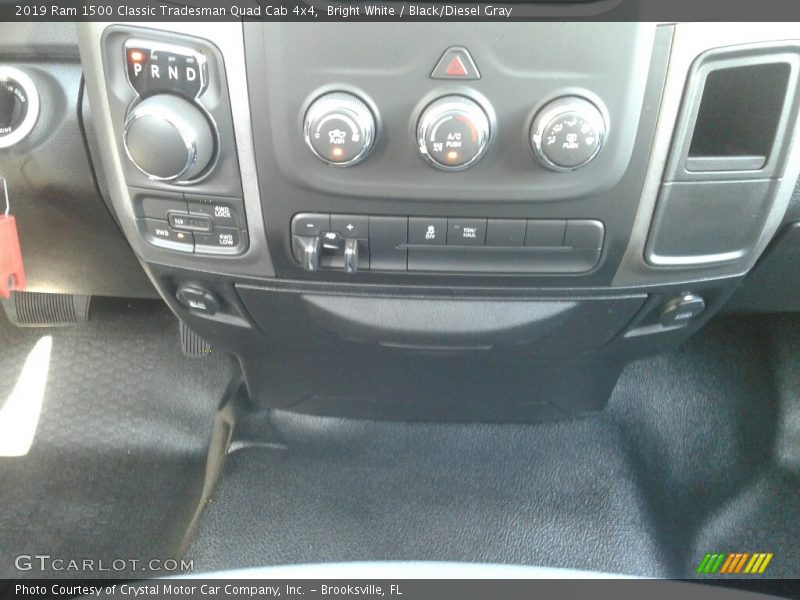 Bright White / Black/Diesel Gray 2019 Ram 1500 Classic Tradesman Quad Cab 4x4