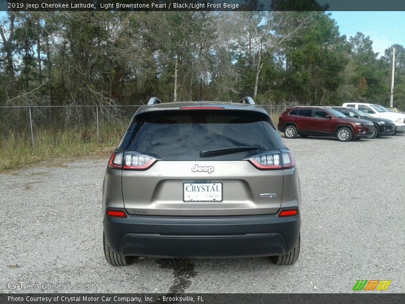 Light Brownstone Pearl / Black/Light Frost Beige 2019 Jeep Cherokee Latitude