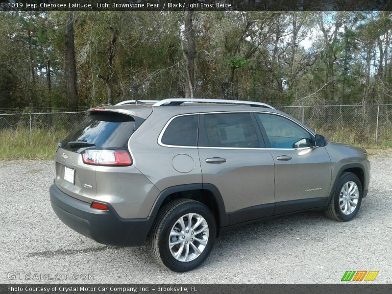 Light Brownstone Pearl / Black/Light Frost Beige 2019 Jeep Cherokee Latitude