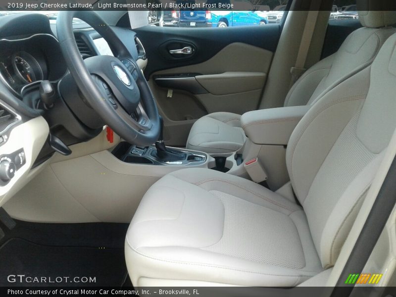 Light Brownstone Pearl / Black/Light Frost Beige 2019 Jeep Cherokee Latitude