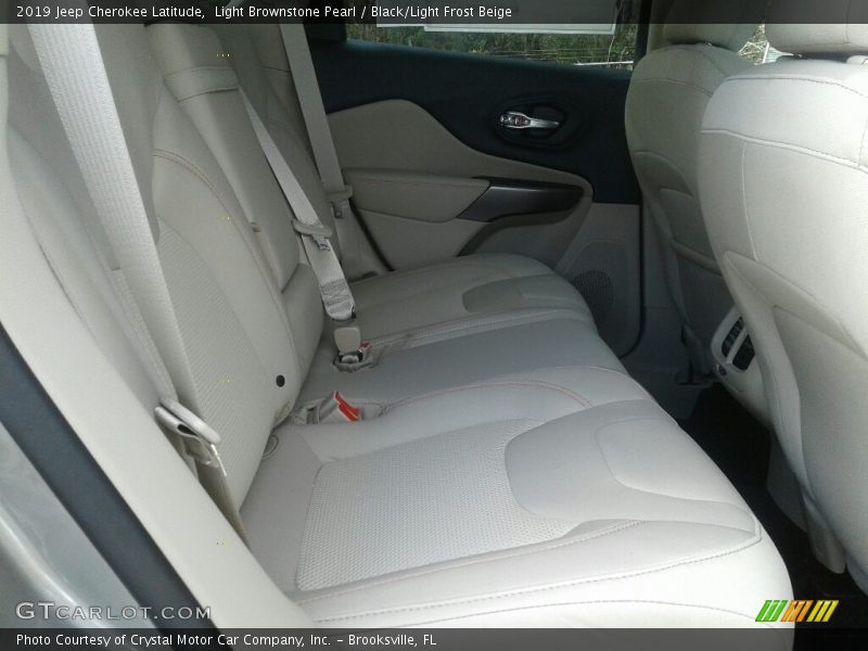 Light Brownstone Pearl / Black/Light Frost Beige 2019 Jeep Cherokee Latitude