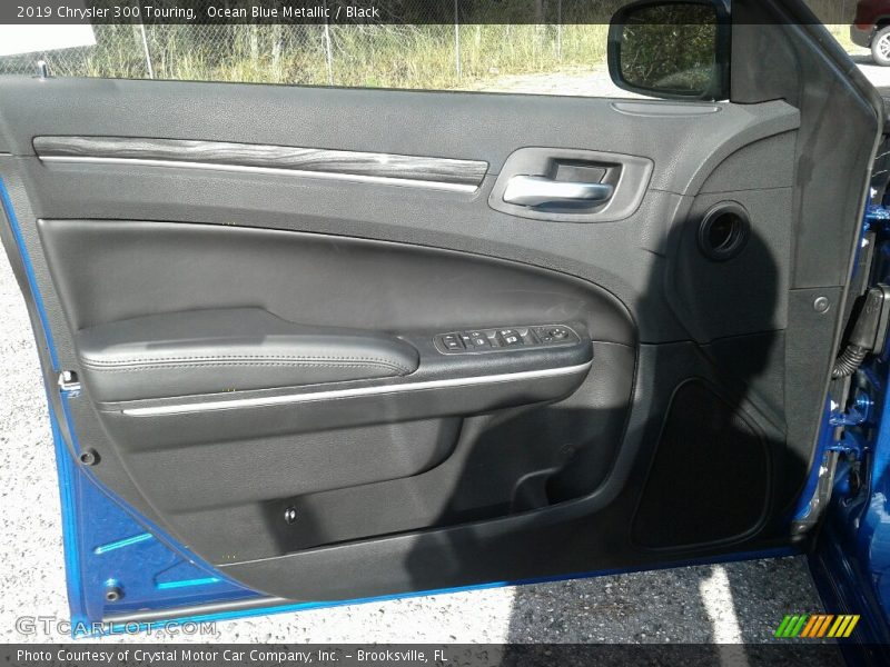 Ocean Blue Metallic / Black 2019 Chrysler 300 Touring