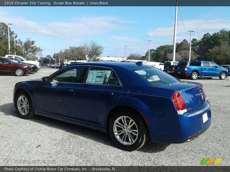 Ocean Blue Metallic / Linen/Black 2019 Chrysler 300 Touring