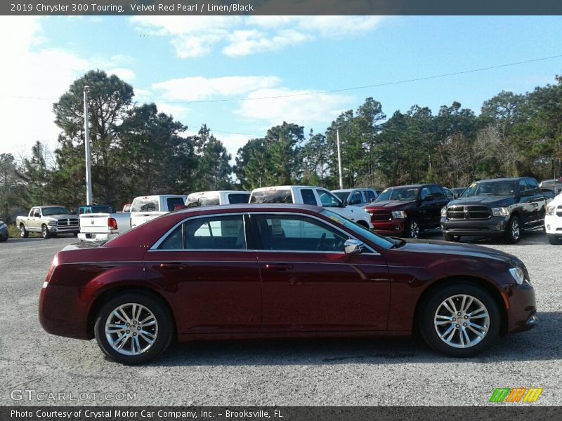 Velvet Red Pearl / Linen/Black 2019 Chrysler 300 Touring