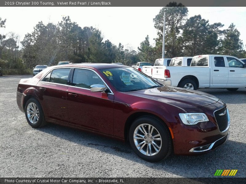 Velvet Red Pearl / Linen/Black 2019 Chrysler 300 Touring