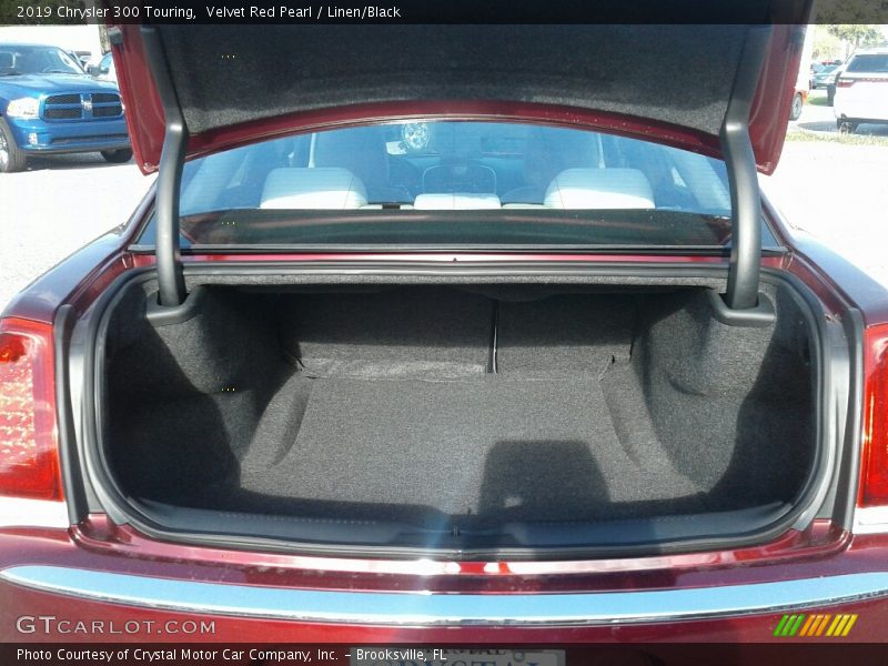 Velvet Red Pearl / Linen/Black 2019 Chrysler 300 Touring
