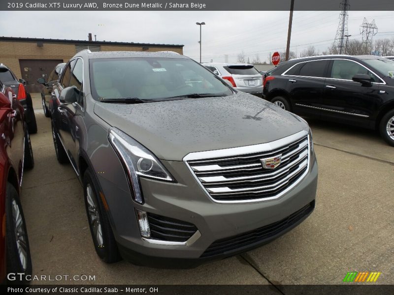 Bronze Dune Metallic / Sahara Beige 2019 Cadillac XT5 Luxury AWD