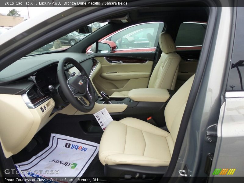 Bronze Dune Metallic / Sahara Beige 2019 Cadillac XT5 Luxury AWD