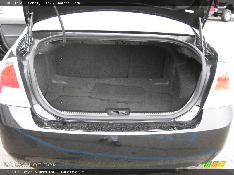 Black / Charcoal Black 2006 Ford Fusion SE