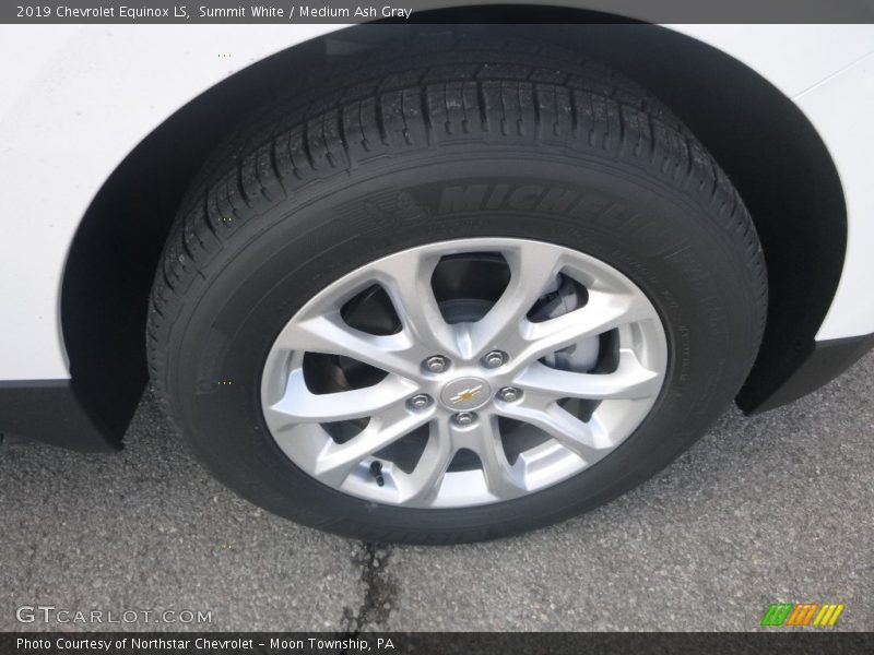Summit White / Medium Ash Gray 2019 Chevrolet Equinox LS