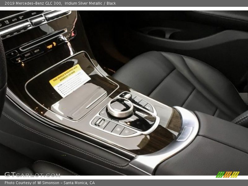 Iridium Silver Metallic / Black 2019 Mercedes-Benz GLC 300