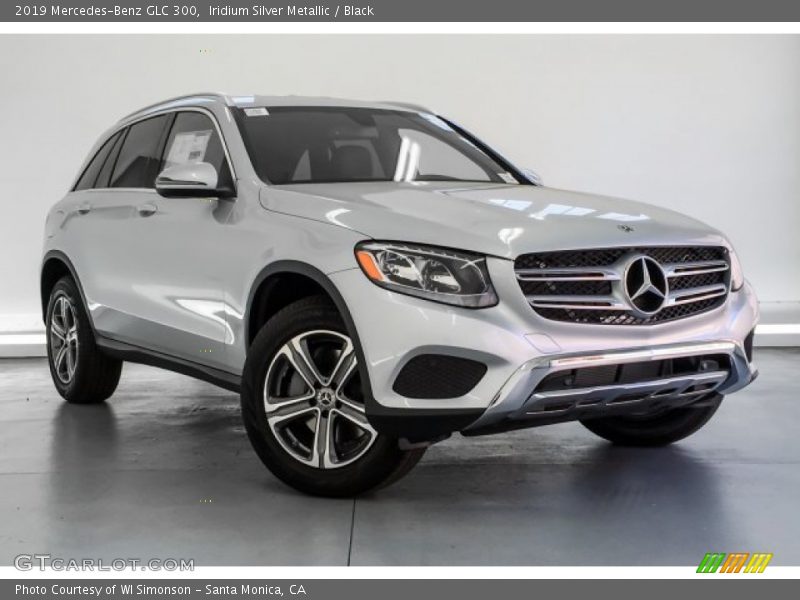 Iridium Silver Metallic / Black 2019 Mercedes-Benz GLC 300