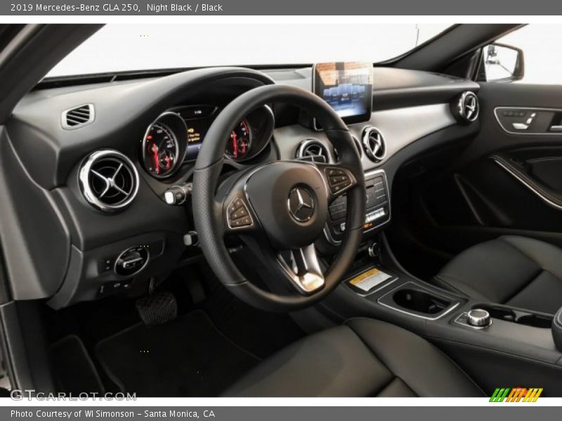 Night Black / Black 2019 Mercedes-Benz GLA 250