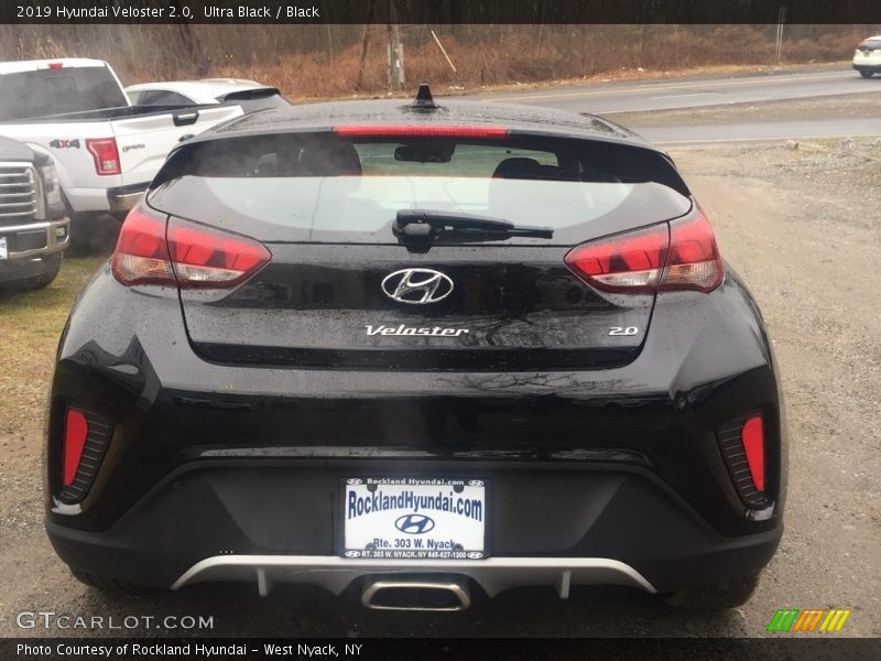 Ultra Black / Black 2019 Hyundai Veloster 2.0