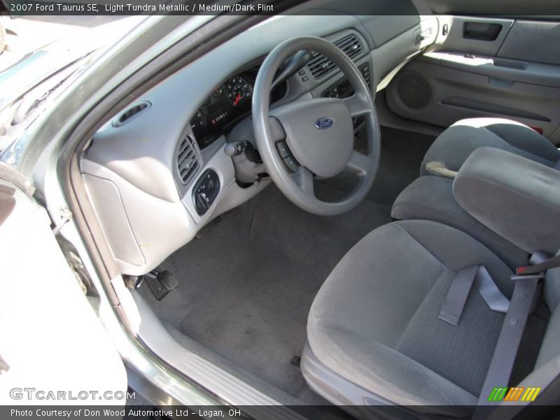Light Tundra Metallic / Medium/Dark Flint 2007 Ford Taurus SE