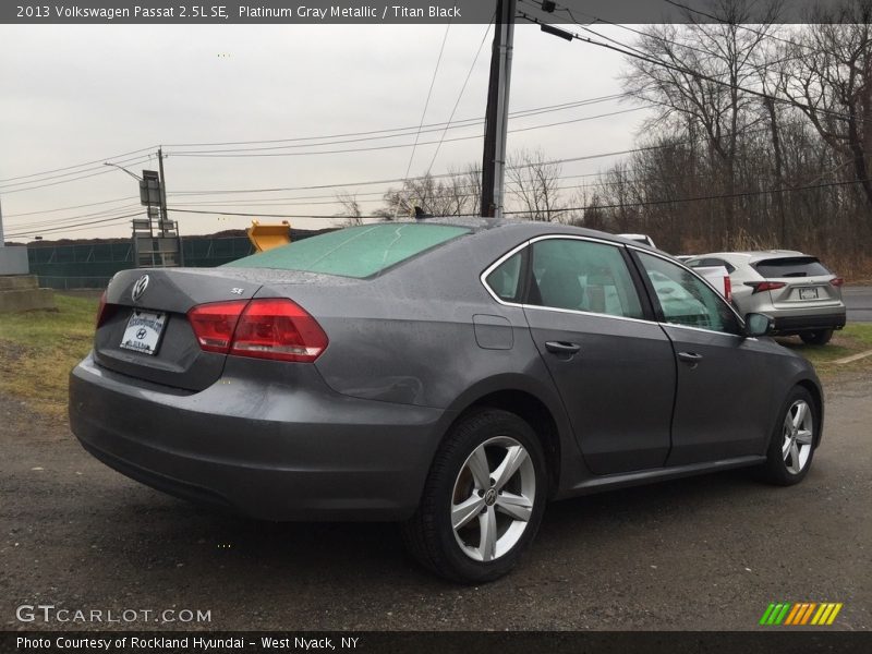 Platinum Gray Metallic / Titan Black 2013 Volkswagen Passat 2.5L SE