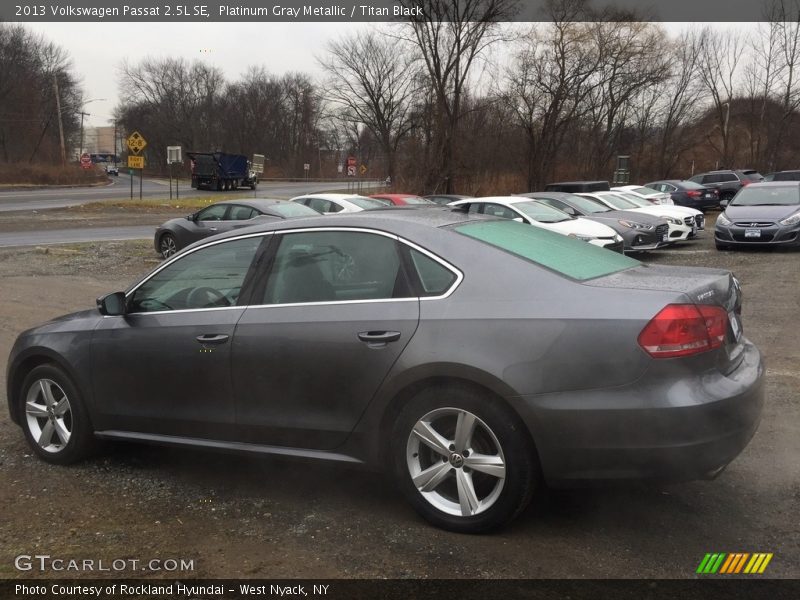 Platinum Gray Metallic / Titan Black 2013 Volkswagen Passat 2.5L SE