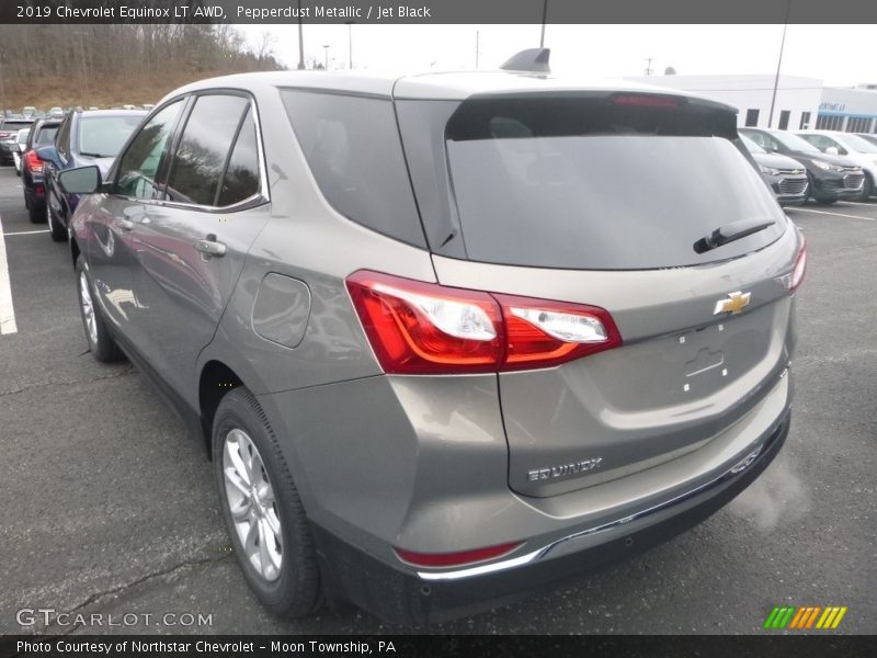 Pepperdust Metallic / Jet Black 2019 Chevrolet Equinox LT AWD
