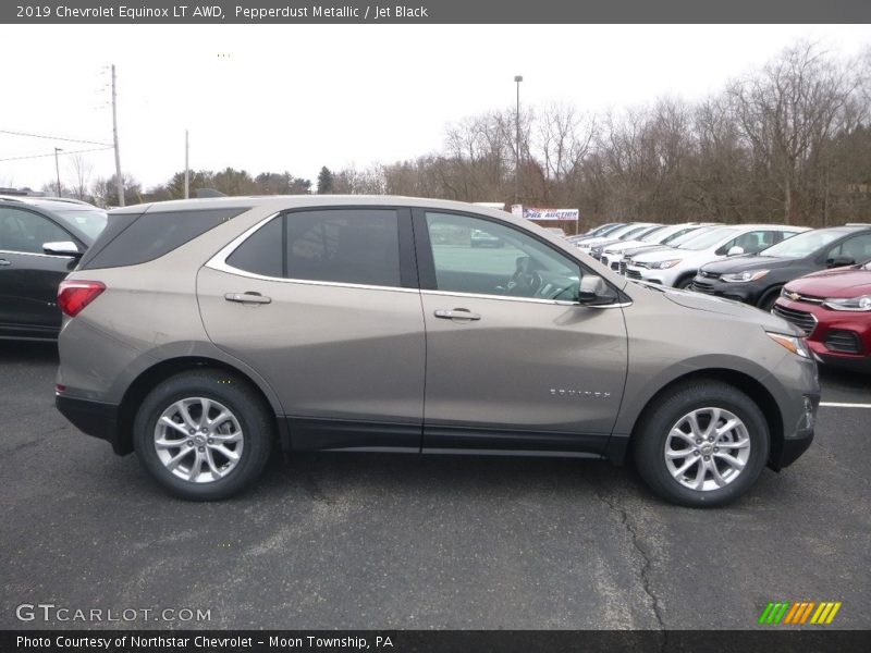 Pepperdust Metallic / Jet Black 2019 Chevrolet Equinox LT AWD