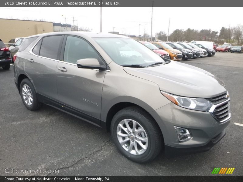 Pepperdust Metallic / Jet Black 2019 Chevrolet Equinox LT AWD