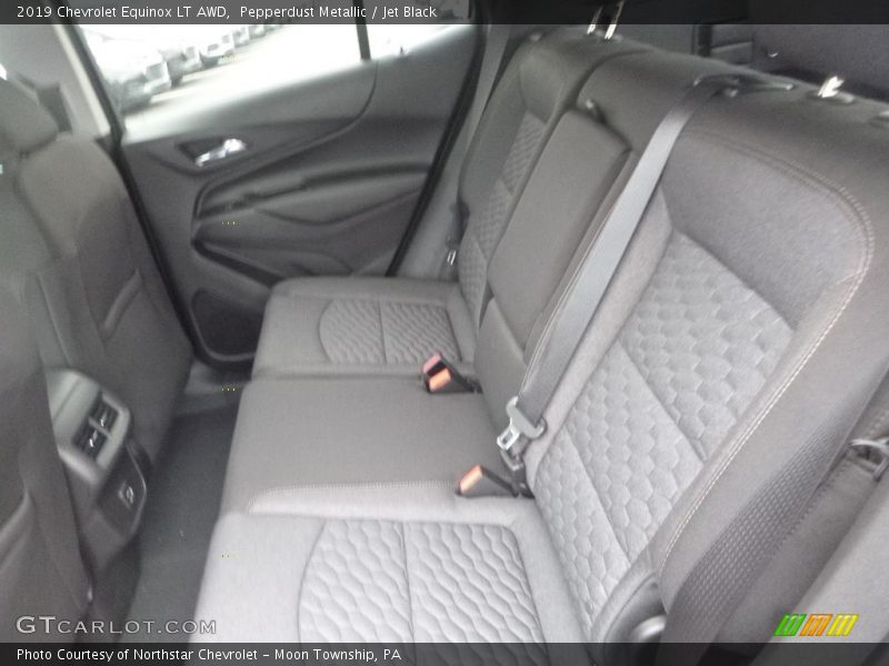 Pepperdust Metallic / Jet Black 2019 Chevrolet Equinox LT AWD