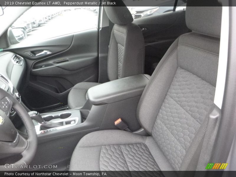Pepperdust Metallic / Jet Black 2019 Chevrolet Equinox LT AWD