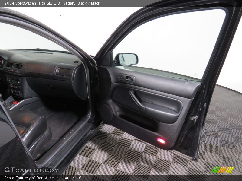 Black / Black 2004 Volkswagen Jetta GLS 1.8T Sedan