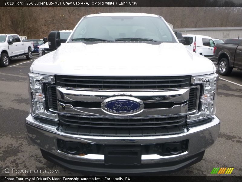 Oxford White / Earth Gray 2019 Ford F350 Super Duty XLT Crew Cab 4x4