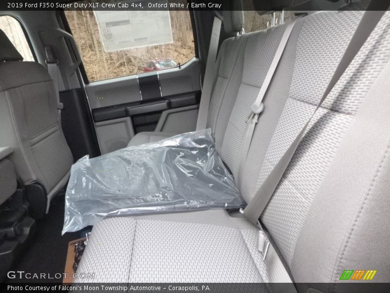 Oxford White / Earth Gray 2019 Ford F350 Super Duty XLT Crew Cab 4x4
