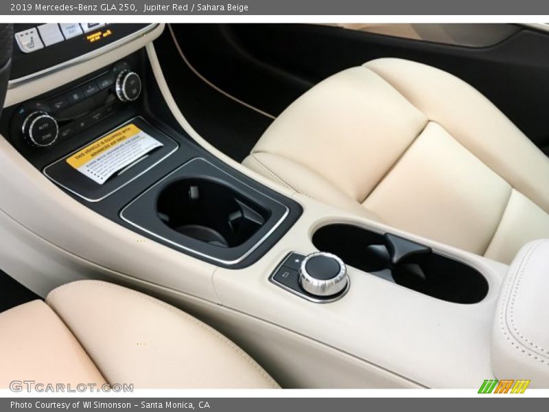 Jupiter Red / Sahara Beige 2019 Mercedes-Benz GLA 250