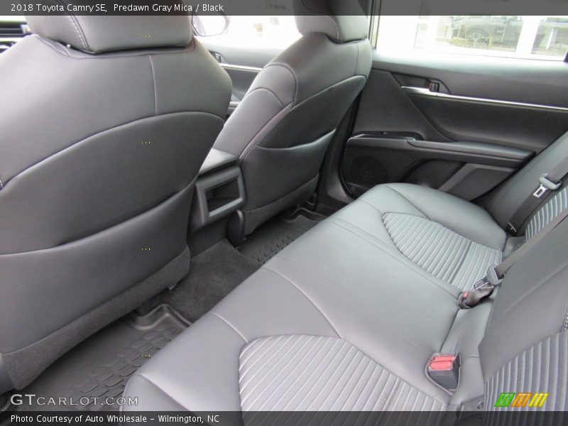 Predawn Gray Mica / Black 2018 Toyota Camry SE