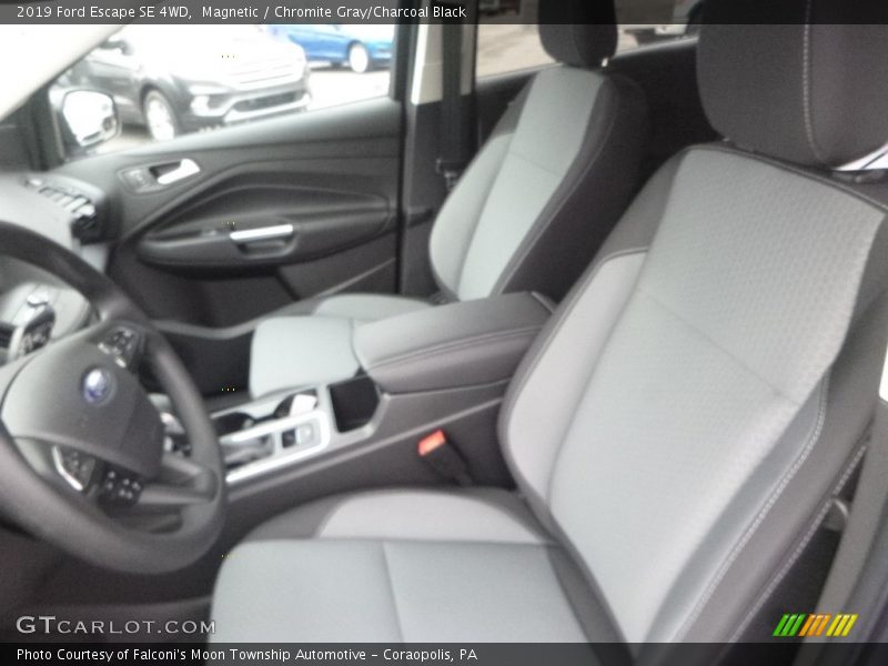 Magnetic / Chromite Gray/Charcoal Black 2019 Ford Escape SE 4WD