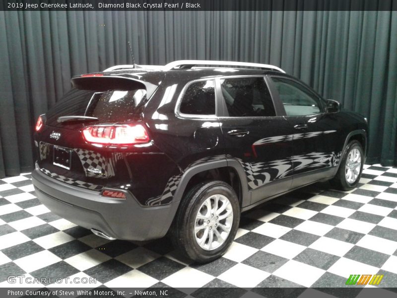 Diamond Black Crystal Pearl / Black 2019 Jeep Cherokee Latitude