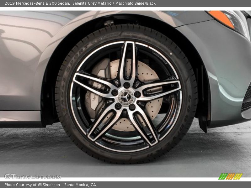 Selenite Grey Metallic / Macchiato Beige/Black 2019 Mercedes-Benz E 300 Sedan