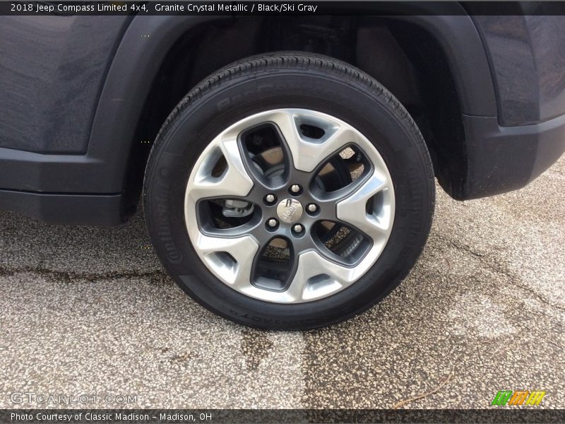 Granite Crystal Metallic / Black/Ski Gray 2018 Jeep Compass Limited 4x4