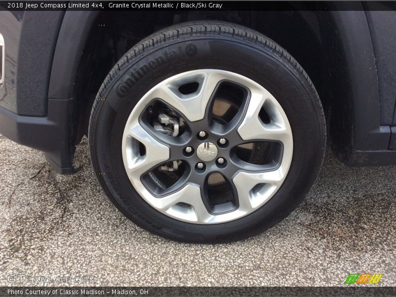 Granite Crystal Metallic / Black/Ski Gray 2018 Jeep Compass Limited 4x4