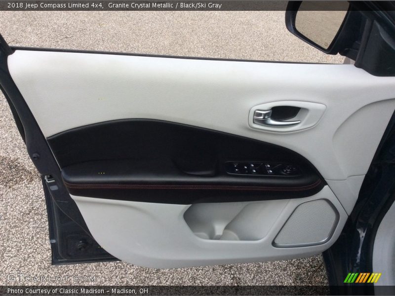 Granite Crystal Metallic / Black/Ski Gray 2018 Jeep Compass Limited 4x4