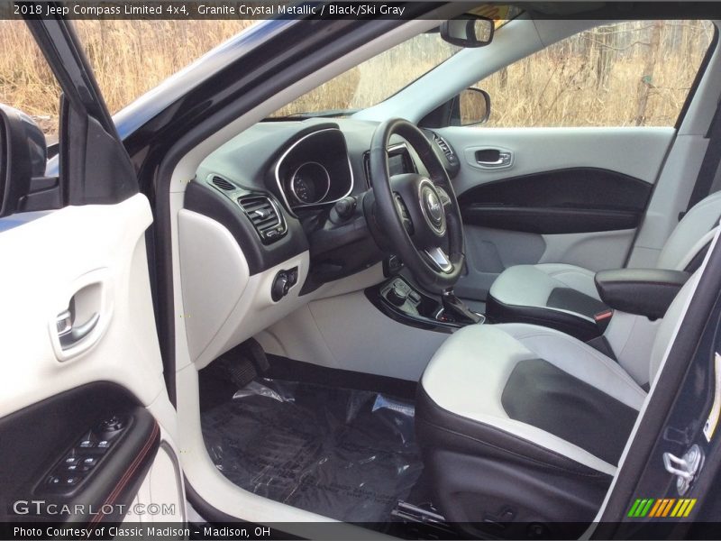 Granite Crystal Metallic / Black/Ski Gray 2018 Jeep Compass Limited 4x4