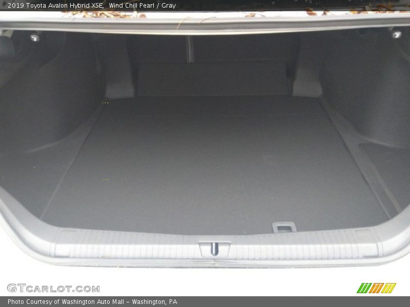 Wind Chill Pearl / Gray 2019 Toyota Avalon Hybrid XSE