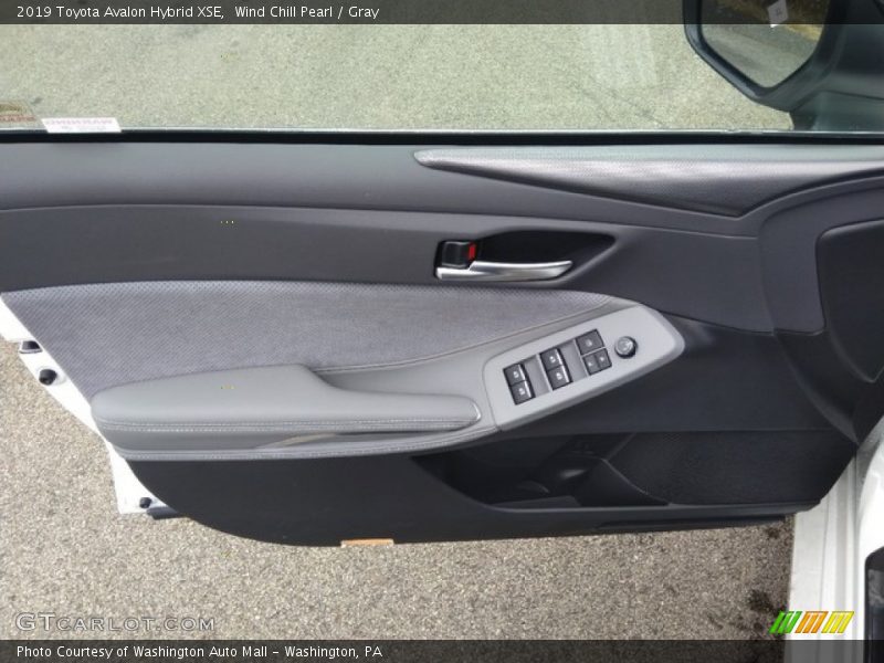 Wind Chill Pearl / Gray 2019 Toyota Avalon Hybrid XSE