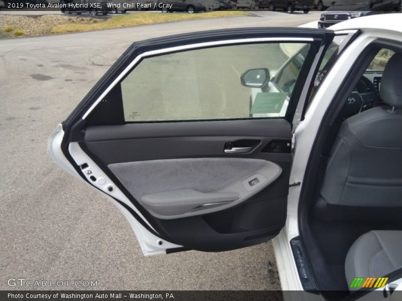 Wind Chill Pearl / Gray 2019 Toyota Avalon Hybrid XSE