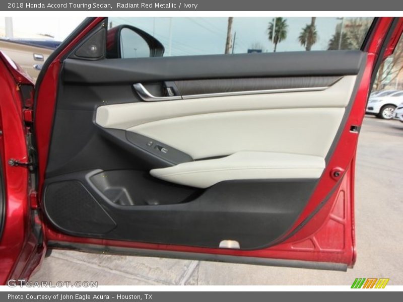 Radiant Red Metallic / Ivory 2018 Honda Accord Touring Sedan