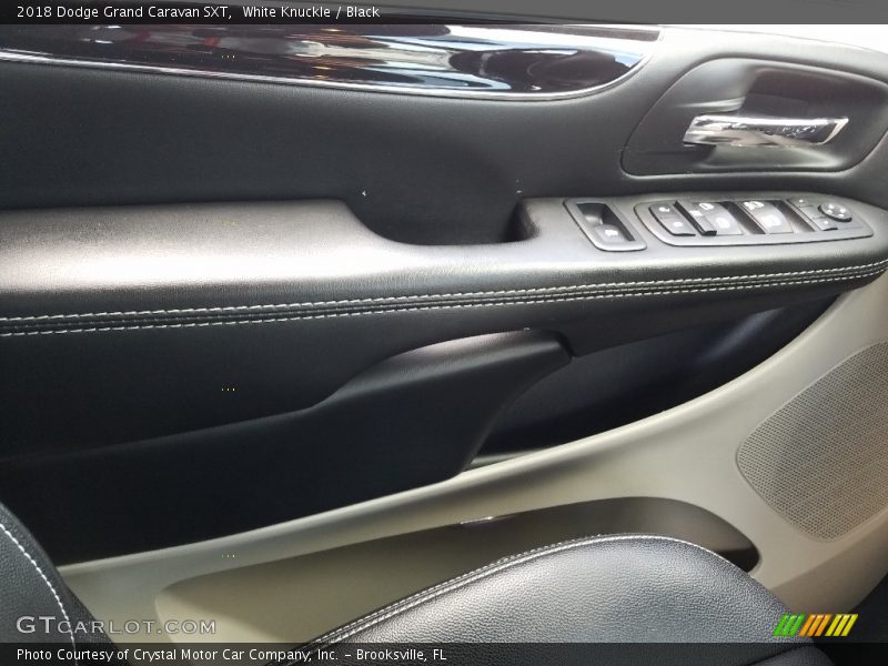 White Knuckle / Black 2018 Dodge Grand Caravan SXT