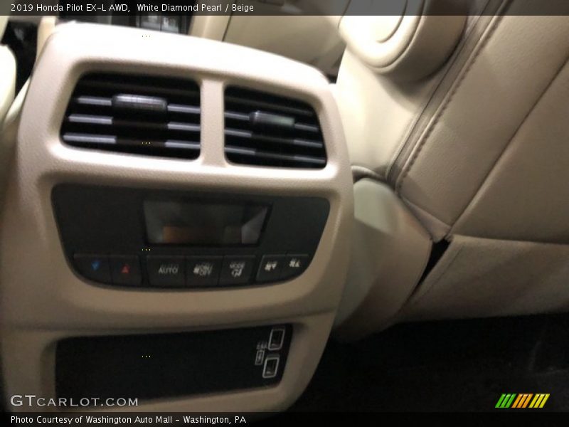 White Diamond Pearl / Beige 2019 Honda Pilot EX-L AWD