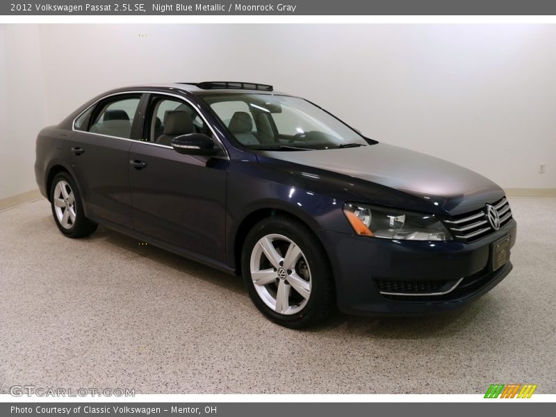 Night Blue Metallic / Moonrock Gray 2012 Volkswagen Passat 2.5L SE